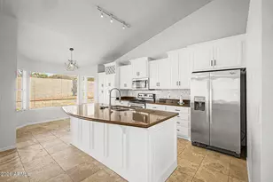 3834 E Windsong Dr, Phoenix, AZ 85048 - Photo 12