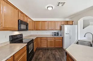 22233 W Desert Bloom St, Buckeye, AZ 85326 - Photo 4