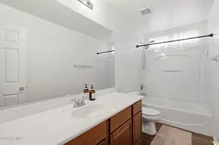 22233 W Desert Bloom St, Buckeye, AZ 85326 - Photo 18