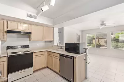 1310 E Angela Drive, Phoenix, AZ 85022 - Photo 8
