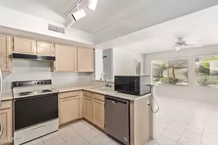 1310 E Angela Dr, Phoenix, AZ 85022 - Photo 8
