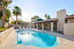2331 E Sunnyside Dr, Phoenix, AZ 85028 - Photo 4