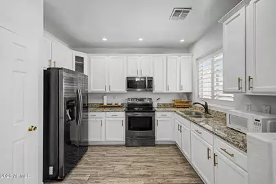 8724 W Hammond Lane, Tolleson, AZ 85353 - Photo 8