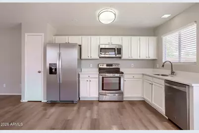 2834 W Campo Bello Drive, Phoenix, AZ 85053 - Photo 8