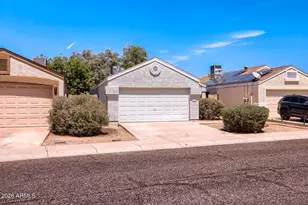 2834 W Campo Bello Dr, Phoenix, AZ 85053 - Photo 2