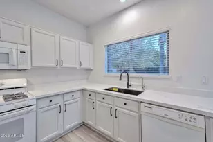 26435 North 42nd Pl, Phoenix, AZ 85050 - Photo 12