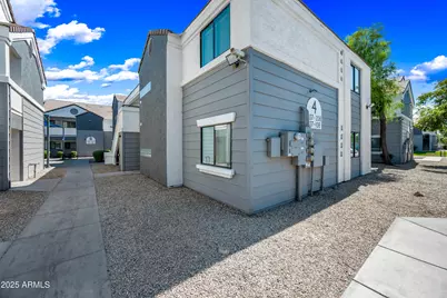 3065 N 67th Avenue #Apt 107, Phoenix, AZ 85033 - Photo 2