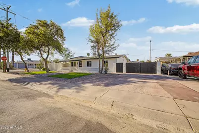 2238 W Catalina Drive, Phoenix, AZ 85015 - Photo 2
