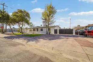 2238 W Catalina Dr, Phoenix, AZ 85015 - Photo 2