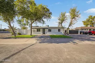 2238 W Catalina Dr, Phoenix, AZ 85015 - Photo 1