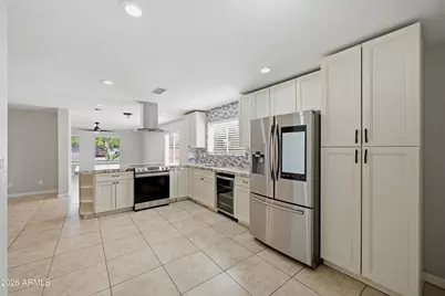 1651 E Apollo Road, Phoenix, AZ 85042 - Photo 8