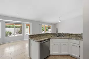 10613 E Halley Dr, Sun Lakes, AZ 85248 - Photo 34