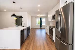 4237 W Hartford Ave, Glendale, AZ 85308 - Photo 30
