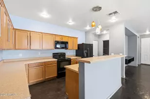 1307 S Joshua Tree Ln, Gilbert, AZ 85296 - Photo 6