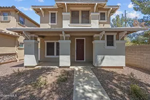 1307 S Joshua Tree Ln, Gilbert, AZ 85296 - Photo 1