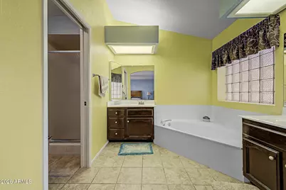 8239 E Navarro Avenue, Mesa, AZ 85209 - Photo 22