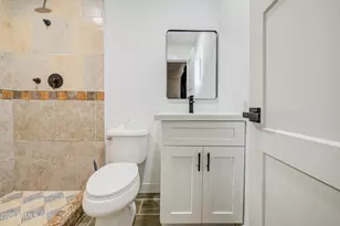 8002 N 42nd Ave, Phoenix, AZ 85051 - Photo 20