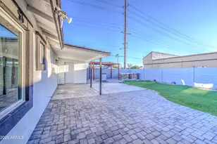8002 N 42nd Ave, Phoenix, AZ 85051 - Photo 28