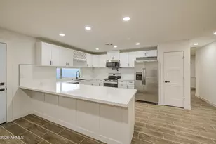 8002 N 42nd Ave, Phoenix, AZ 85051 - Photo 10