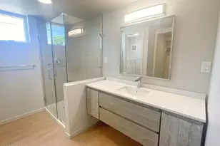 2340 E Turney Ave, Phoenix, AZ 85016 - Photo 12