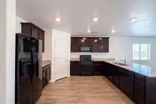 461 W Pintail Dr, Casa Grande, AZ 85122 - Photo 8