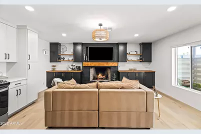 901 E Berridge Lane, Phoenix, AZ 85014 - Photo 8