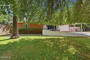 3609 N 40th St, Phoenix, AZ 85018 - Photo 1