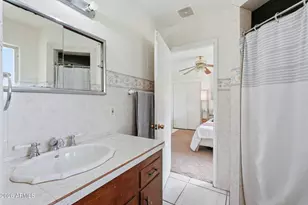 3609 N 40th St, Phoenix, AZ 85018 - Photo 14