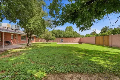 3609 N 40th Street, Phoenix, AZ 85018 - Photo 12
