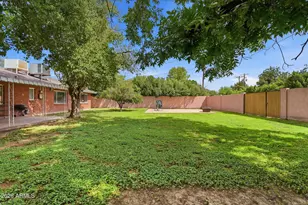 3609 N 40th St, Phoenix, AZ 85018 - Photo 12