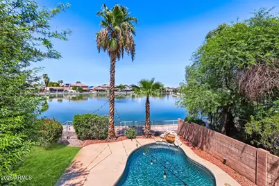 10932 W Granada Road, Avondale, AZ 85392 - Photo 2