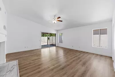 16638 N 33rd Way, Phoenix, AZ 85032 - Photo 8