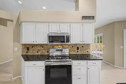 284 W Vera Lane, Tempe, AZ 85284 - Photo 14