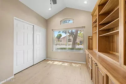 284 W Vera Lane, Tempe, AZ 85284 - Photo 28