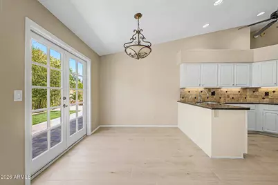 284 W Vera Lane, Tempe, AZ 85284 - Photo 10
