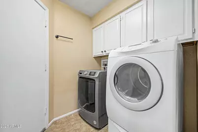 284 W Vera Lane, Tempe, AZ 85284 - Photo 30