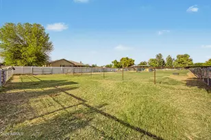 2233 E Park Ave, Gilbert, AZ 85234 - Photo 56