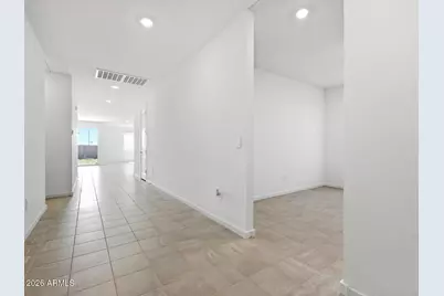 17752 W Illini Street, Goodyear, AZ 85338 - Photo 6