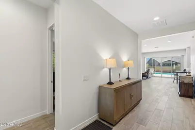 18931 W Laurel Lane, Surprise, AZ 85388 - Photo 10