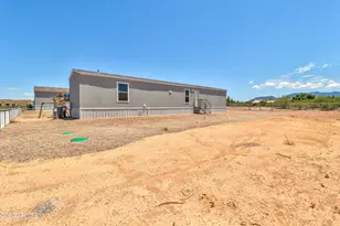 3162 W Century Dr, Benson, AZ 85602 - Photo 8