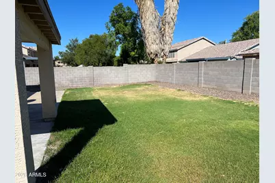 434 W Fabens Lane, Gilbert, AZ 85233 - Photo 4