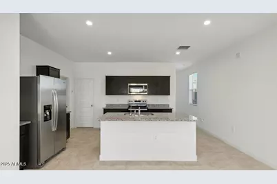 2740 W Sonrisa Avenue, Apache Junction, AZ 85120 - Photo 4