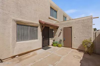 4256 N 82nd Street, Scottsdale, AZ 85251 - Photo 2