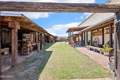 905 Ghost Town Trail, Pearce, AZ 85625 - Photo 32