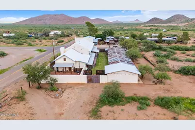 905 Ghost Town Trail, Pearce, AZ 85625 - Photo 6