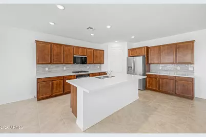 33259 N Zinfandel Street, San Tan Valley, AZ 85143 - Photo 4