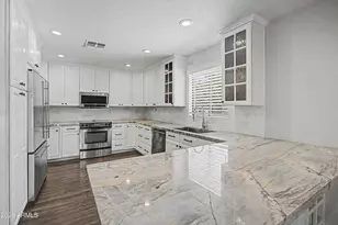 8018 W Acoma Dr, Peoria, AZ 85381 - Photo 6