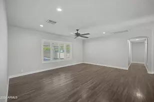 8018 W Acoma Dr, Peoria, AZ 85381 - Photo 4