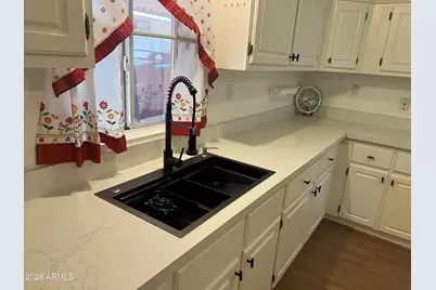 16416 N 33rd Way, Phoenix, AZ 85032 - Photo 8
