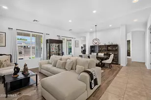 1481 S Carriage Ln, Chandler, AZ 85286 - Photo 8